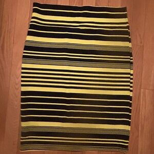 LuLaRoe Bright Neon Yellow Black Striped Size XL Cassie Pencil Skirt Stretchy